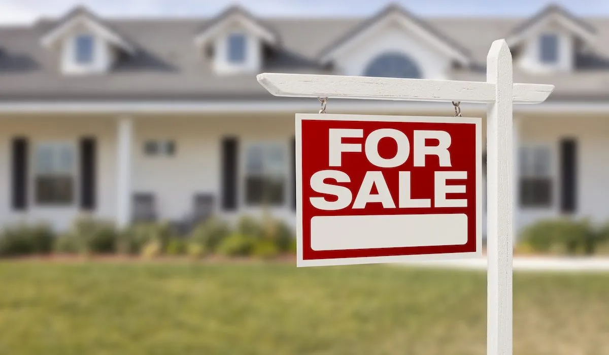 Pending-home sales rise to highest level in a year in October: Redfin